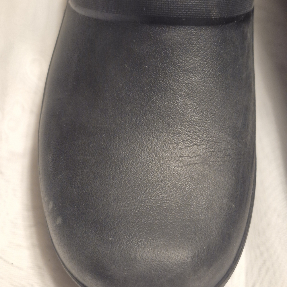 Women's Size 8W Black Crocs Clogs - Picture 4 of 7